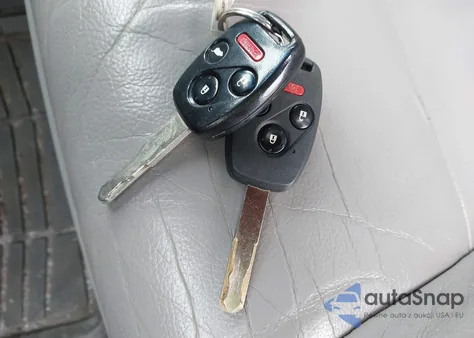 2011 Honda Pilot Ex-L z USA, uszkodzony, nr VIN 5FNYF4H52BB073710